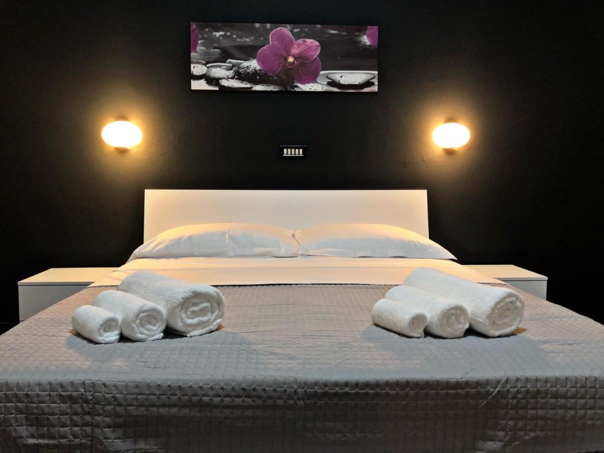 Hotel Neyra Beach Rimini Dış mekan fotoğraf
