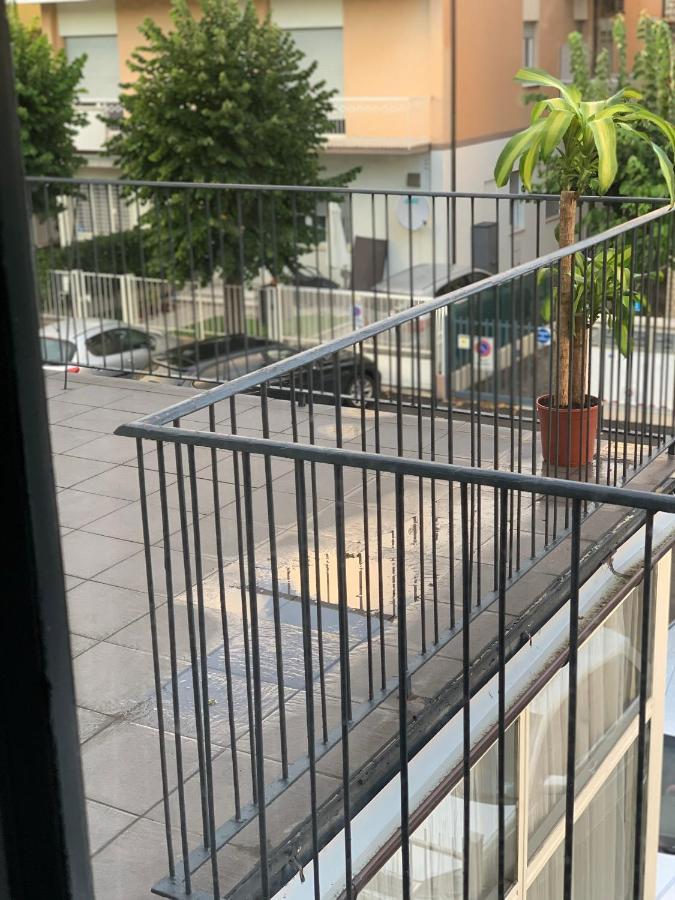 Hotel Neyra Beach Rimini Dış mekan fotoğraf