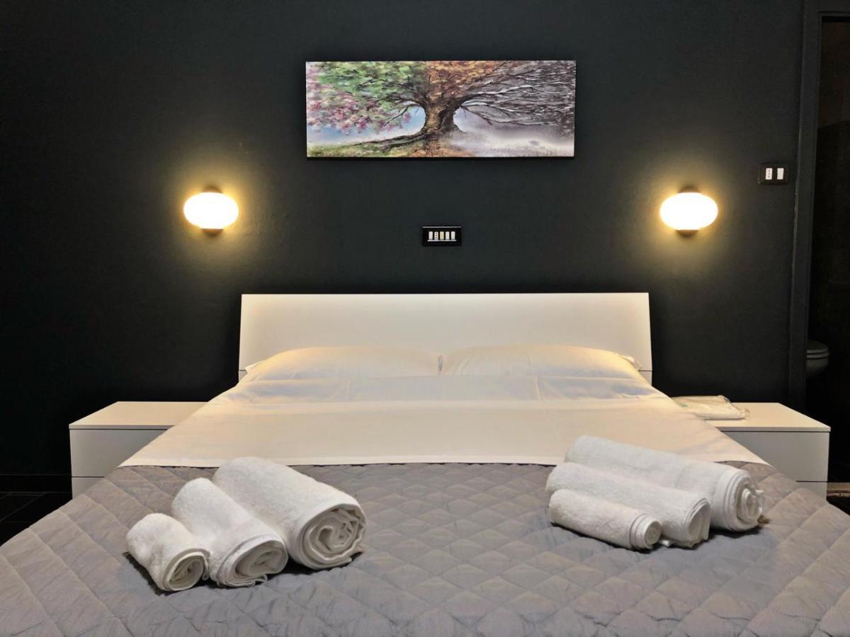 Hotel Neyra Beach Rimini Dış mekan fotoğraf