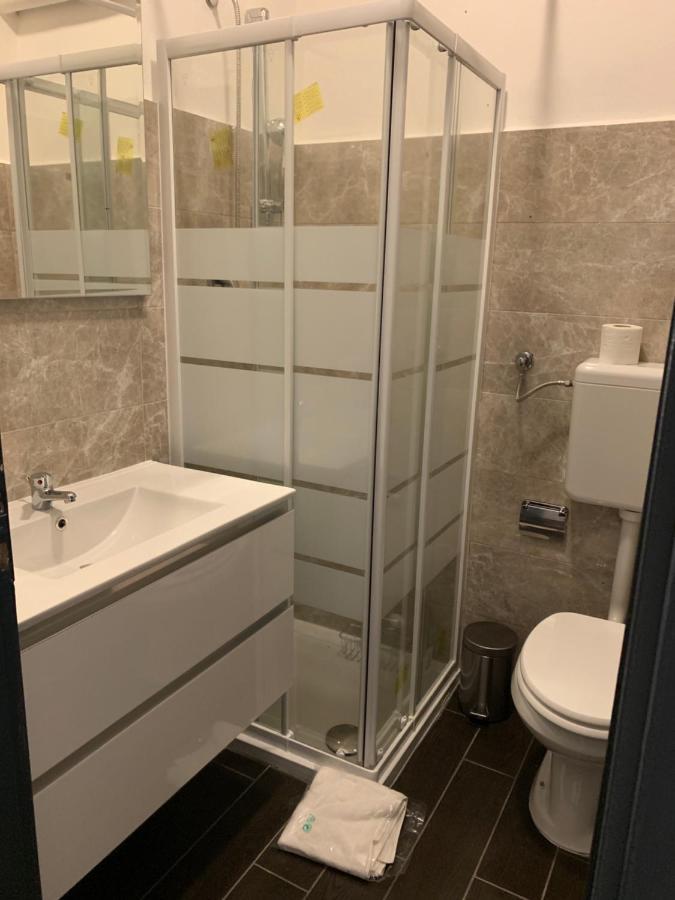 Hotel Neyra Beach Rimini Dış mekan fotoğraf
