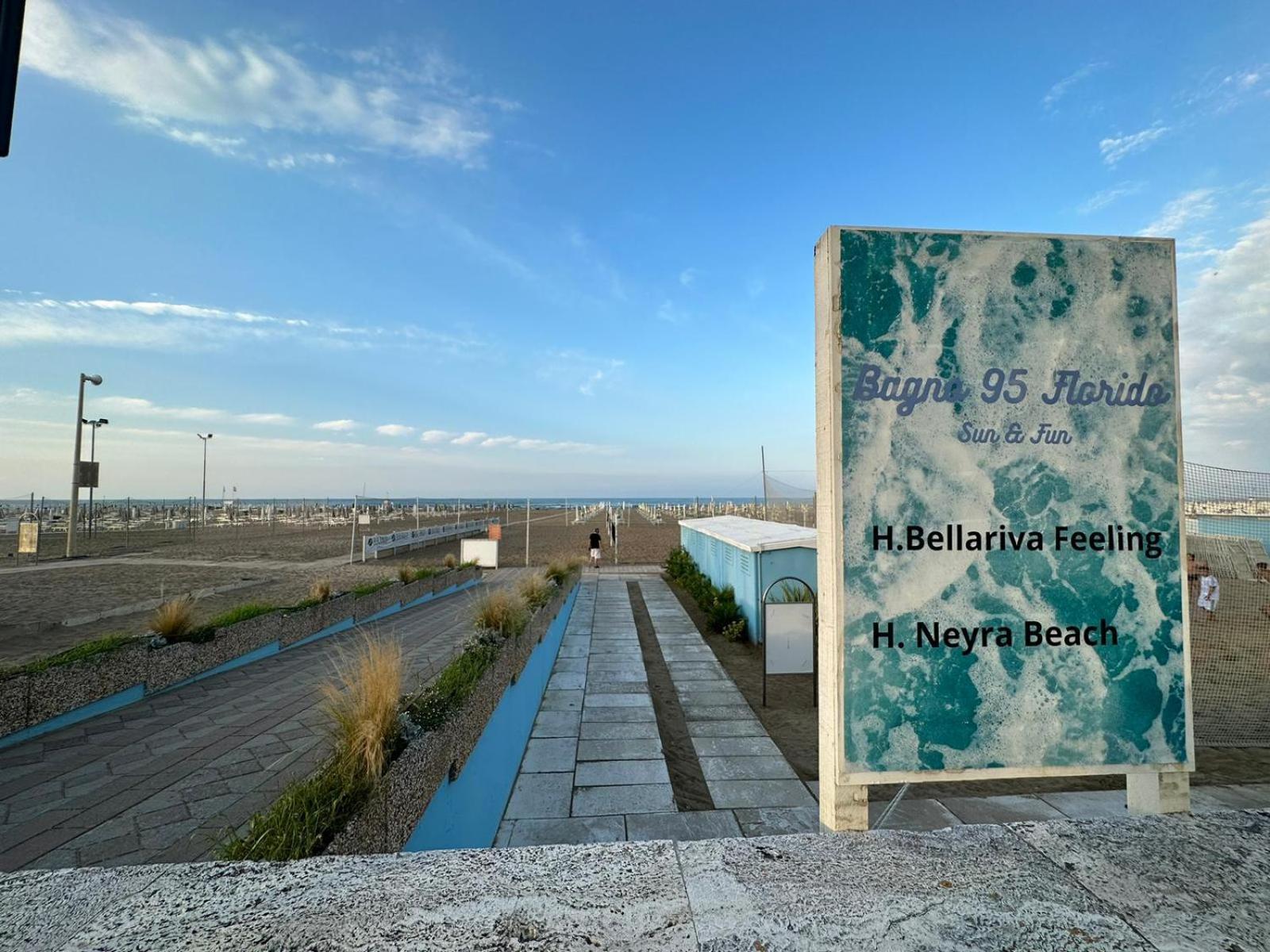 Hotel Neyra Beach Rimini Dış mekan fotoğraf